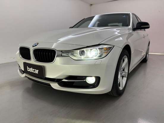 BMW-320i-2015