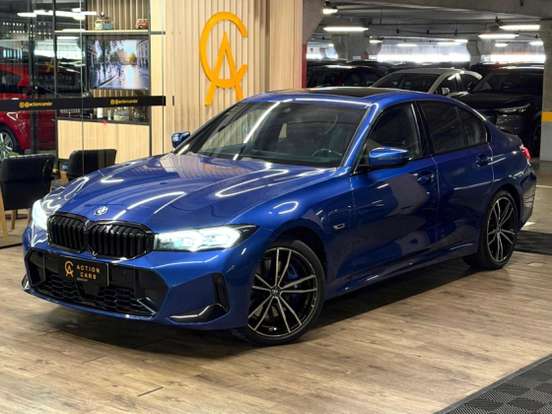 BMW-330e-2022