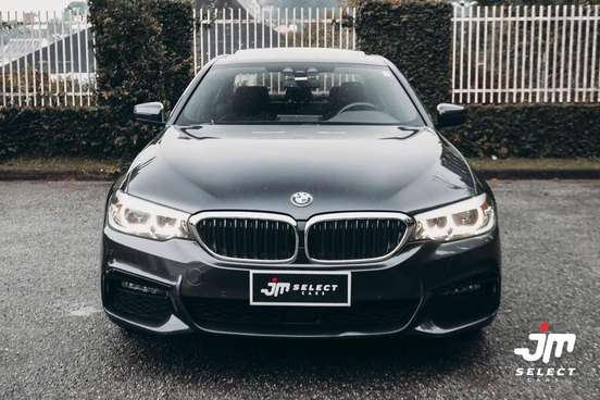BMW-530e-2019
