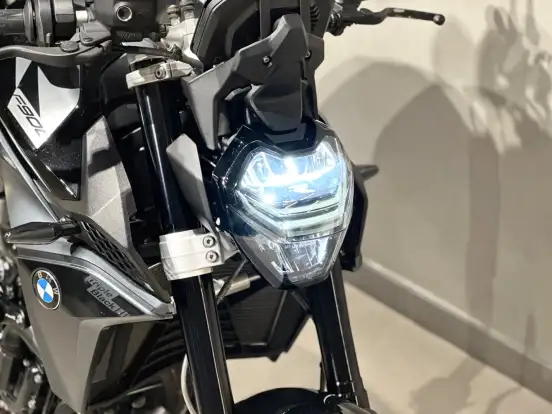 BMW-F 900 R SPORT BMW-F 900 R SPORT-2024