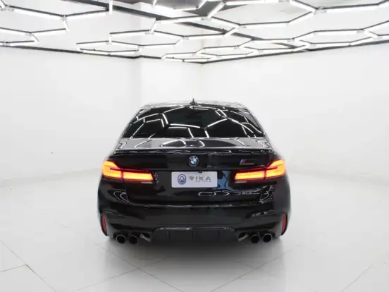 BMW-M5-4.4 V8 TWIN POWER M XDRIVE STEPTRONIC BMW-M5-2019