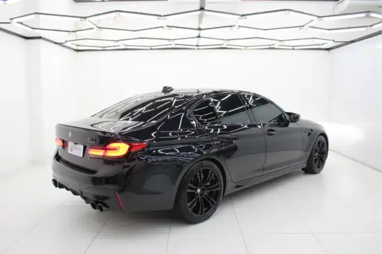 BMW-M5-2019