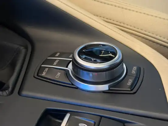 BMW-X1-2.0 16V TURBO ACTIVEFLEX SDRIVE20I 4P AUTOMÁTICO BMW-X1-2018