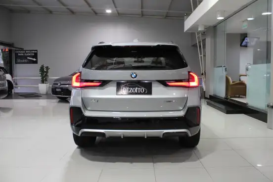 BMW-X1-2025
