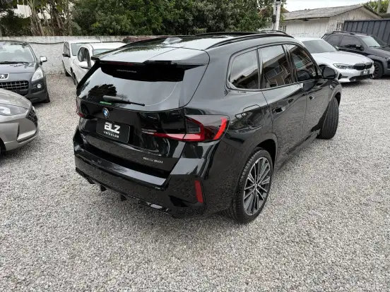 BMW-X1-2024