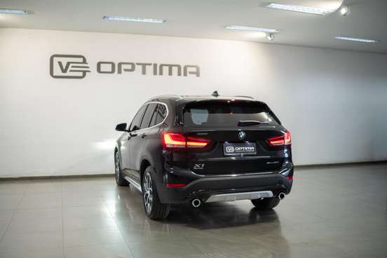 BMW-X1-2021