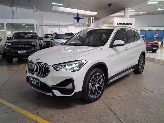 BMW-X1-2021