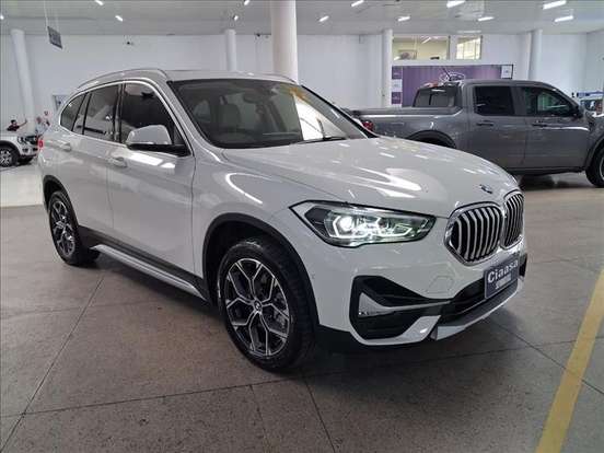 BMW-X1-2021