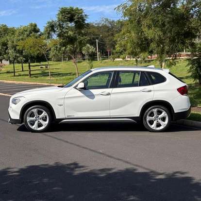 BMW-X1-2.0 16V TURBO GASOLINA SDRIVE20I 4P AUTOMÁTICO BMW-X1-2012