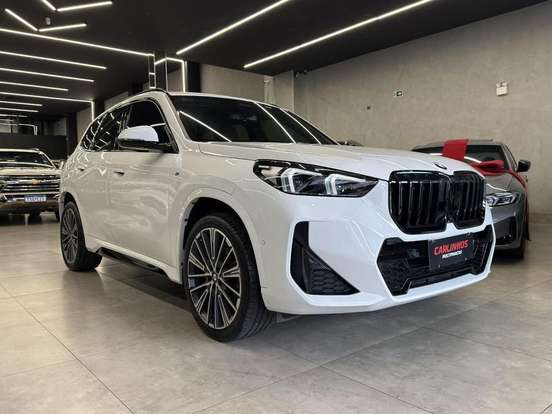 BMW-X1-2024
