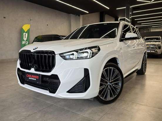 BMW-X1-2024
