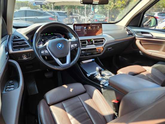BMW-X3-2021
