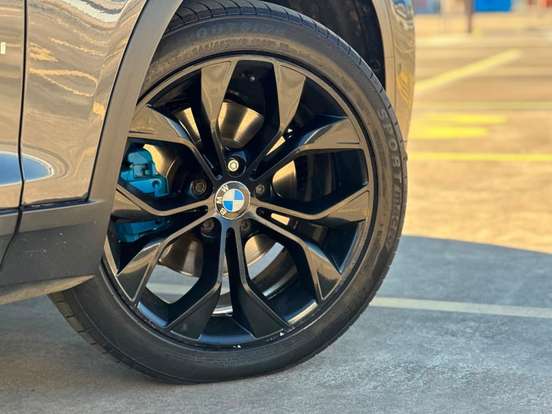 BMW-X4-2.0 28I X LINE 4X4 16V TURBO GASOLINA 4P AUTOMÁTICO BMW-X4-2014