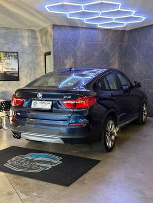 BMW-X4-2017