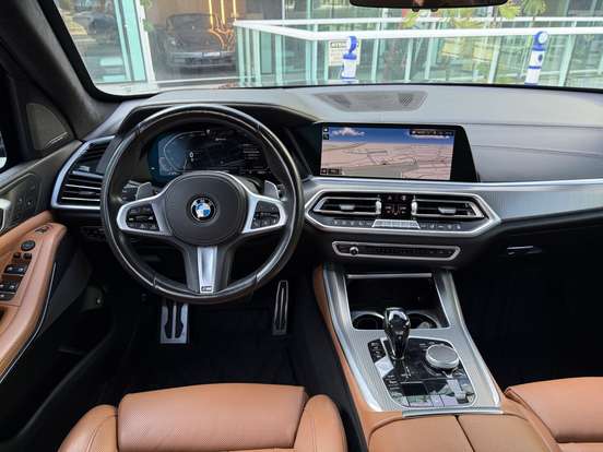BMW-X5-2020