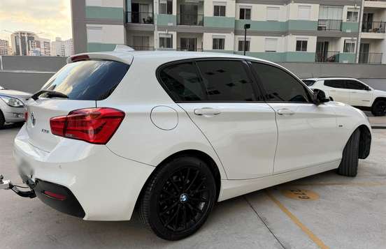 BMW-120i-2015