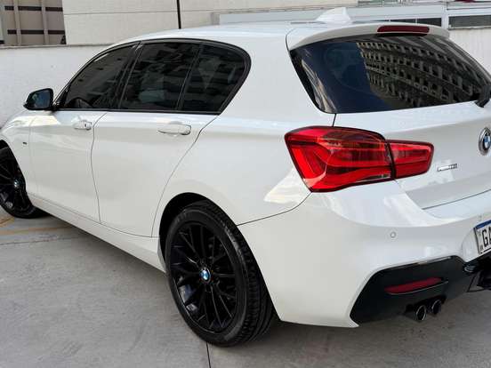 BMW-120i-2.0 16V SPORT GP ACTIVEFLEX 4P AUTOMÁTICO BMW-120i-2015