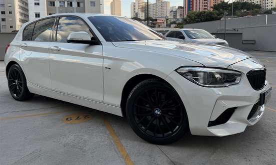 BMW-120i-2015