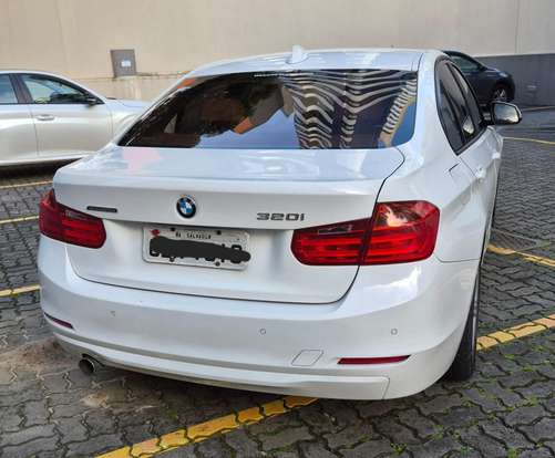 BMW-320i-2.0 16V TURBO ACTIVE FLEX 4P AUTOMÁTICO BMW-320i-2014