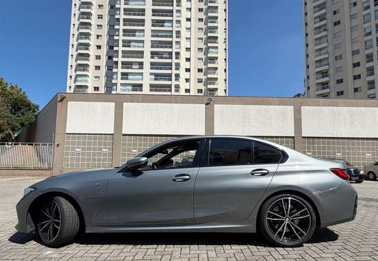 BMW-320i-2024