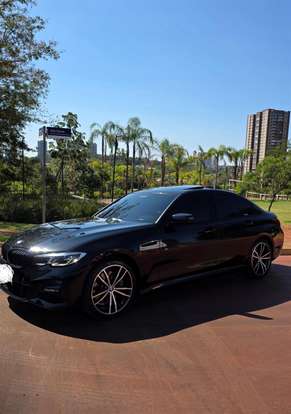 BMW-330i-2019