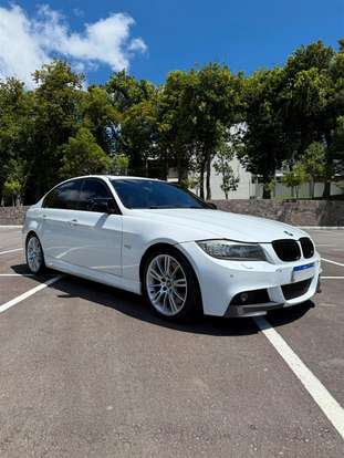 BMW-335i-2010