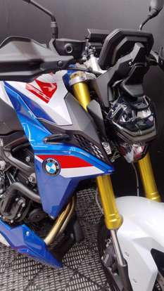 BMW-F 900 R SPORT PLUS-2024