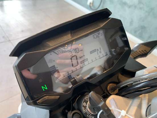 BMW-G 310 R-2025