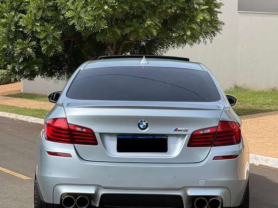 BMW-M5-4.4 V8 32V GASOLINA 4P AUTOMÁTICO BMW-M5-2014