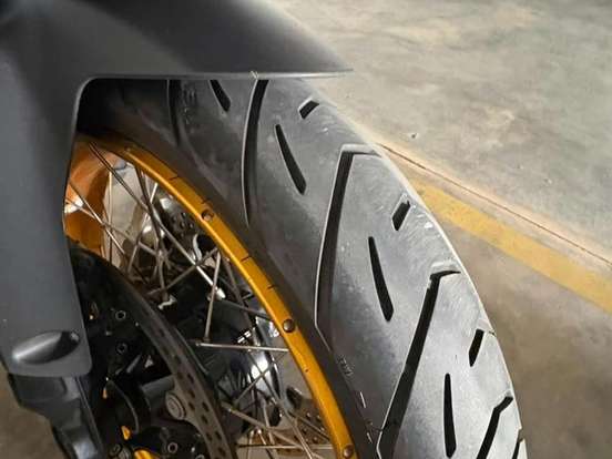 BMW-R 1300 GS TRIPLE BLACK BMW-R 1300 GS TRIPLE BLACK-2024