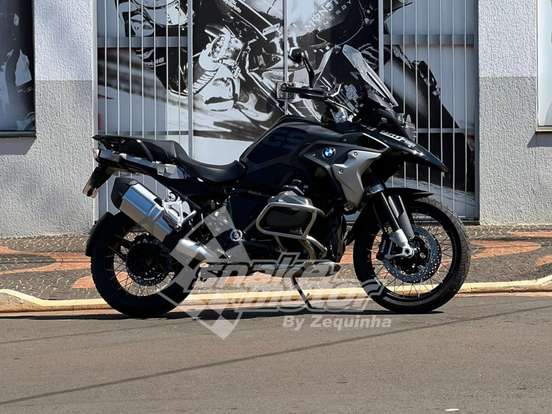 BMW-R 1250 GS PREMIUM TRIPLE BLACK BMW-R 1250 GS PREMIUM TRIPLE BLACK-2022