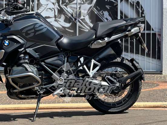 BMW-R 1250 GS PREMIUM TRIPLE BLACK BMW-R 1250 GS PREMIUM TRIPLE BLACK-2022