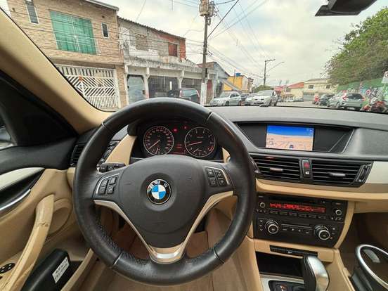 BMW-X1-2.0 16V GASOLINA SDRIVE18I 4P AUTOMÁTICO BMW-X1-2013