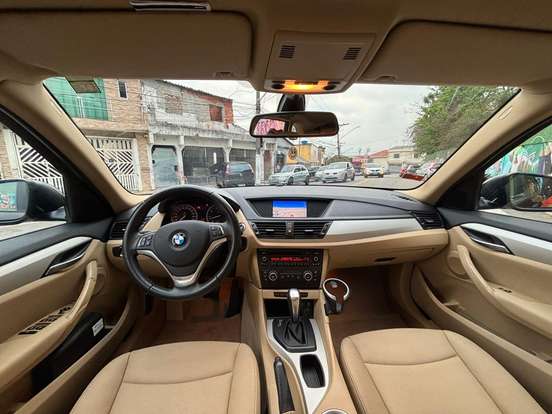 BMW-X1-2.0 16V GASOLINA SDRIVE18I 4P AUTOMÁTICO BMW-X1-2013