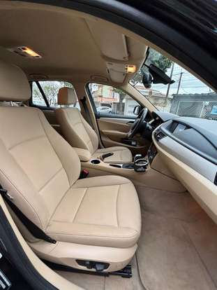 BMW-X1-2013