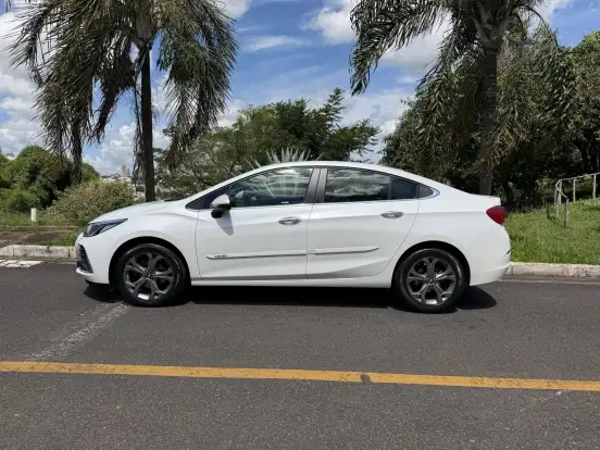 CHEVROLET-CRUZE-2022