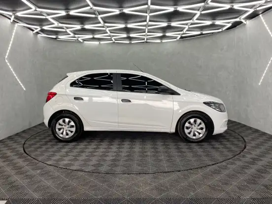 CHEVROLET-ONIX-2019