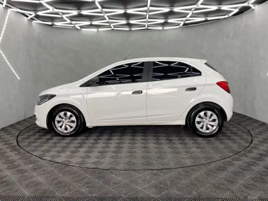 CHEVROLET-ONIX-2019