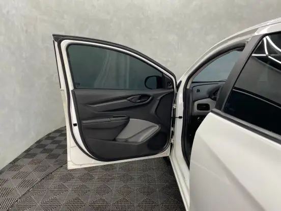 CHEVROLET-ONIX-2019