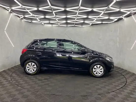 CHEVROLET-ONIX-2019