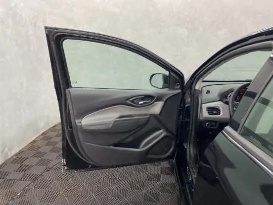 CHEVROLET-ONIX-2019