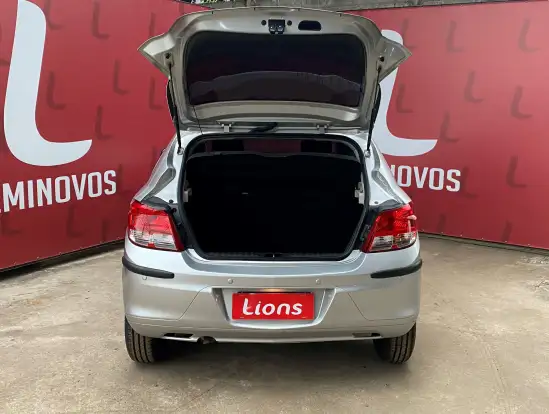 CHEVROLET-ONIX-2015