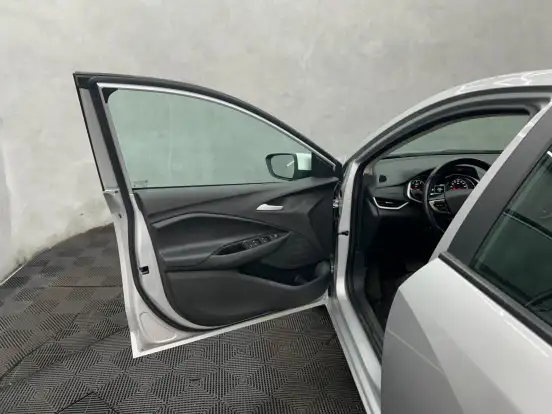 CHEVROLET-ONIX-2023