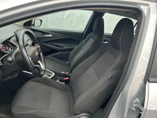 CHEVROLET-ONIX-2023