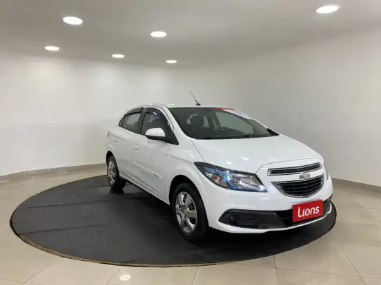 CHEVROLET-ONIX-1.4 MPFI LT 8V FLEX 4P MANUAL CHEVROLET-ONIX-2014