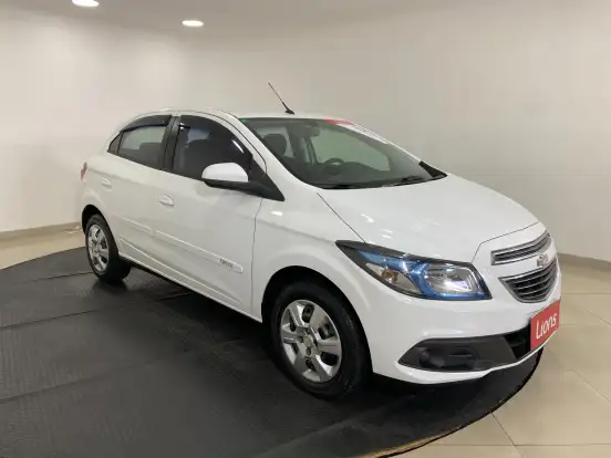 CHEVROLET-ONIX-1.4 MPFI LT 8V FLEX 4P MANUAL CHEVROLET-ONIX-2014