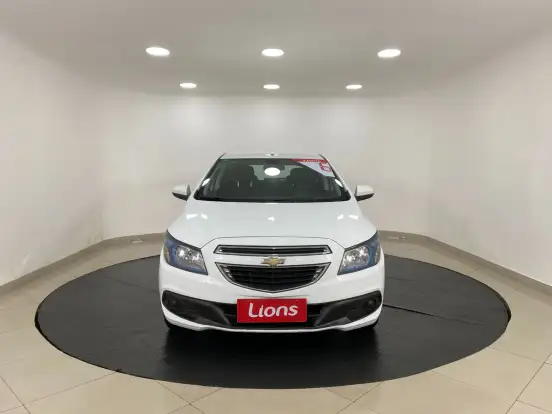 CHEVROLET-ONIX-2016