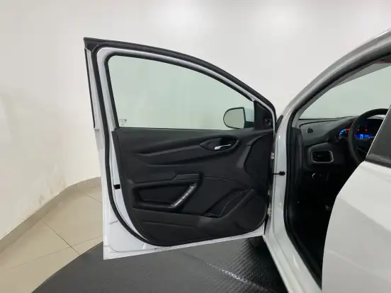 CHEVROLET-ONIX-2016