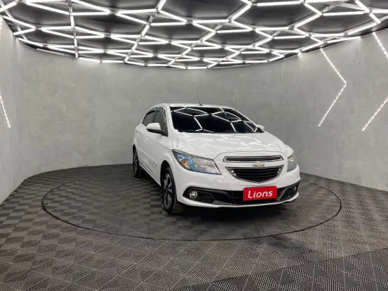 CHEVROLET-ONIX-2014