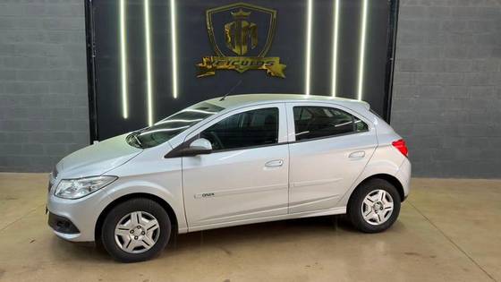 CHEVROLET ONIX 1.0 MPFI LS 8V FLEX 4P MANUAL